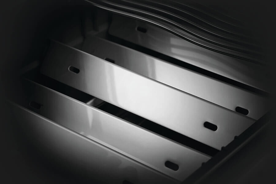 Газовый гриль Napoleon Rogue PRO-S 425 Phantom с ИК горелкой